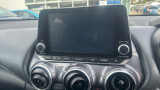 Nissan Juke 1.0 DiG-T N-Connecta 5dr DCT Petrol Hatchback